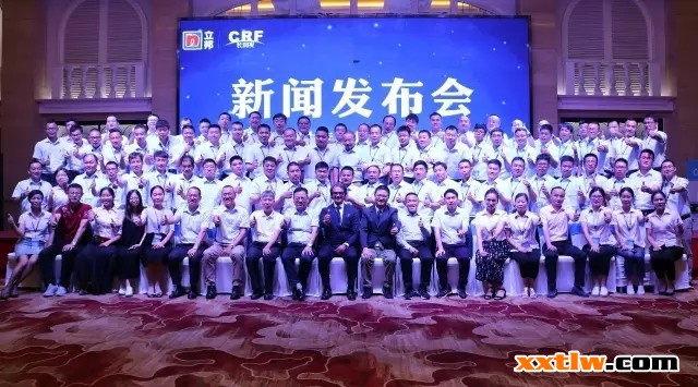 長(zhǎng)潤(rùn)發(fā)重磅邀請(qǐng)意大利水性涂裝專家Pecce Gabriele加盟