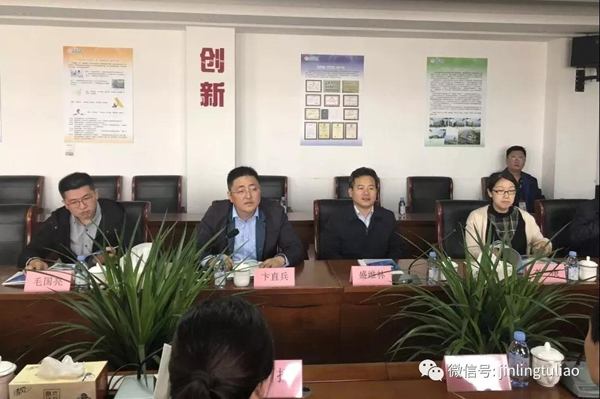 江蘇團(tuán)省委書記王偉一行蒞臨金陵涂料調(diào)研